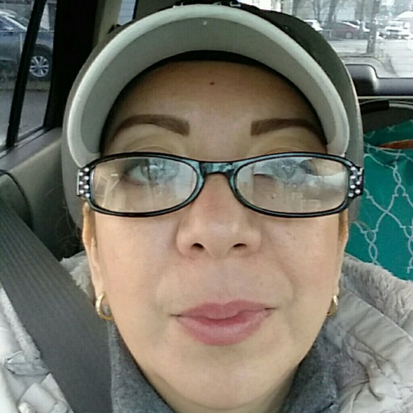 Meet your Posher, Helga - Picture 1 of 1